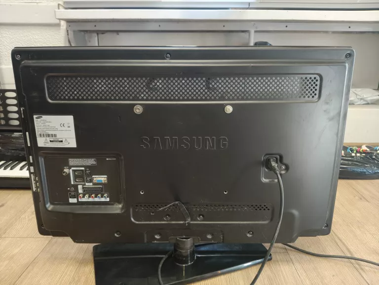 TELEWIZOR SAMSUNG LE32C530 + PILOT