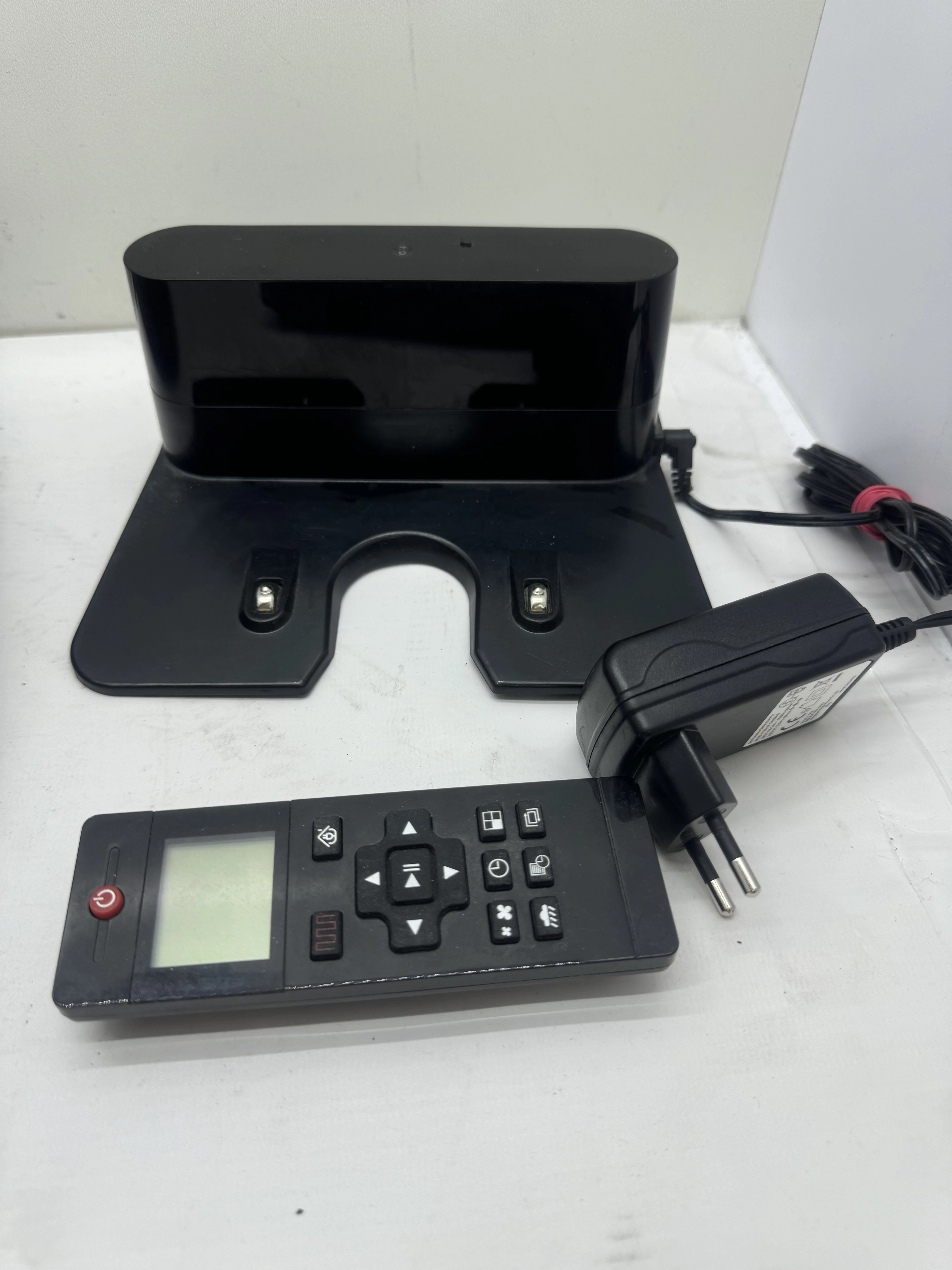 robot-sprzatajacy-neatsvor-v392-stacja-pilot-ean-gtin-8594205741032