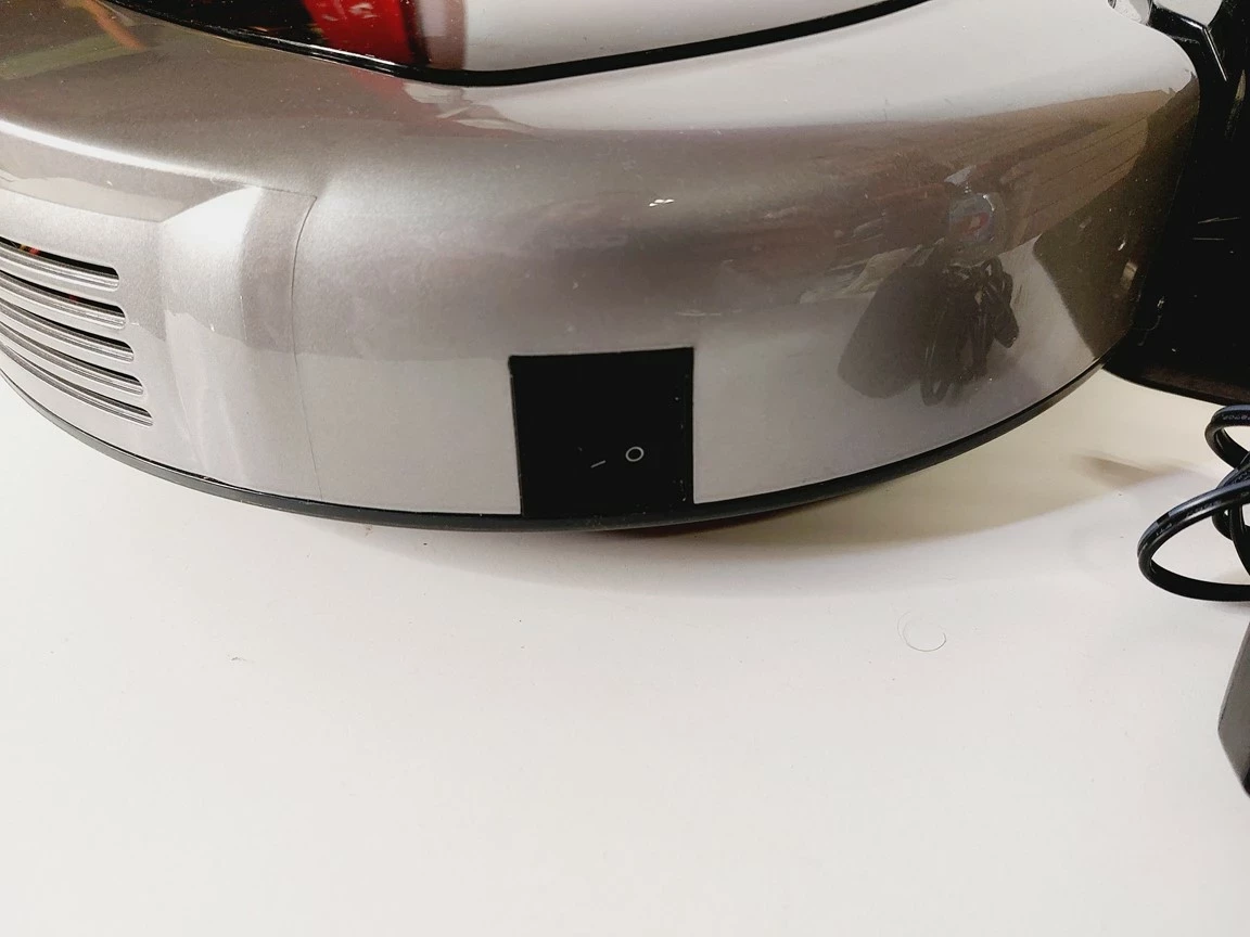 odkurzacz-robot-sprzatajacy-welmax-jet-3-stacja-ladowarka-czujniki-205846-1