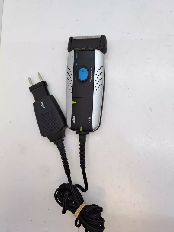 GOLARKA BRAUN SERIES 7 SYNCRO 7505 +KABEL
