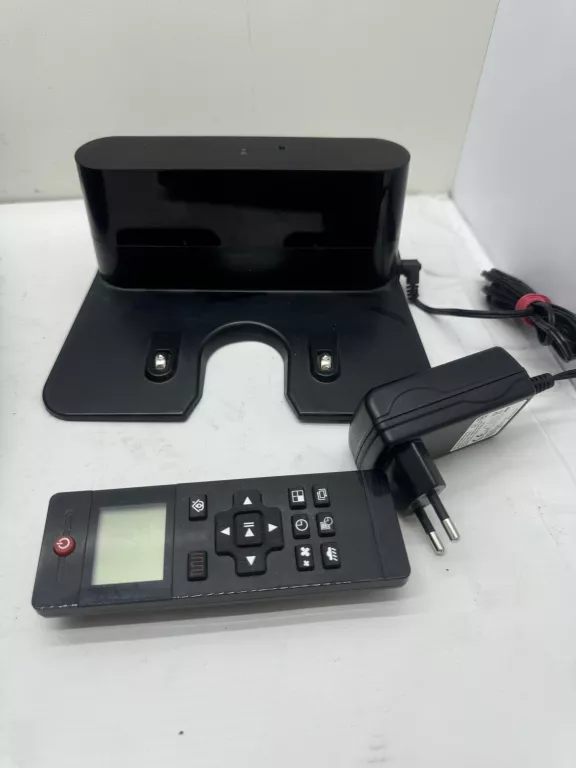 ROBOT SPRZĄTAJĄCY NEATSVOR V392 + STACJA + PILOT