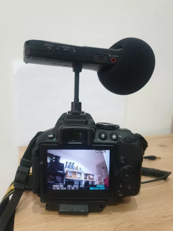 aparat-nikon-d5300-nikkor-18-105mm-135-56g-ed-zoom-h1n-przebieg-4863-stabilizacja-14349-4