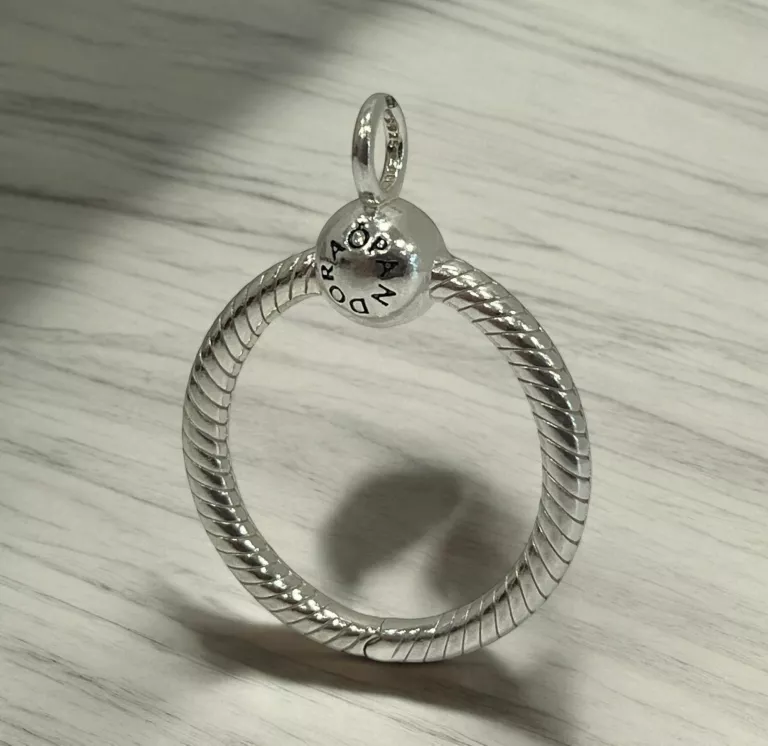 srebrna-zawieszka-pandora-o-mala-reja-28-lebork-kwiatek