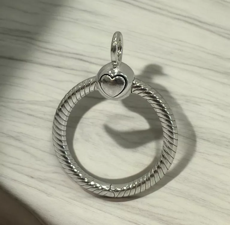 srebrna-zawieszka-pandora-o-mala-ean-gtin-5904675521479