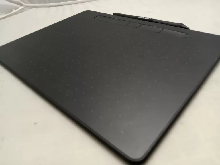 TABLET GRAFICZNY WACOM INTUOS CTL-6100WL + RYSIK