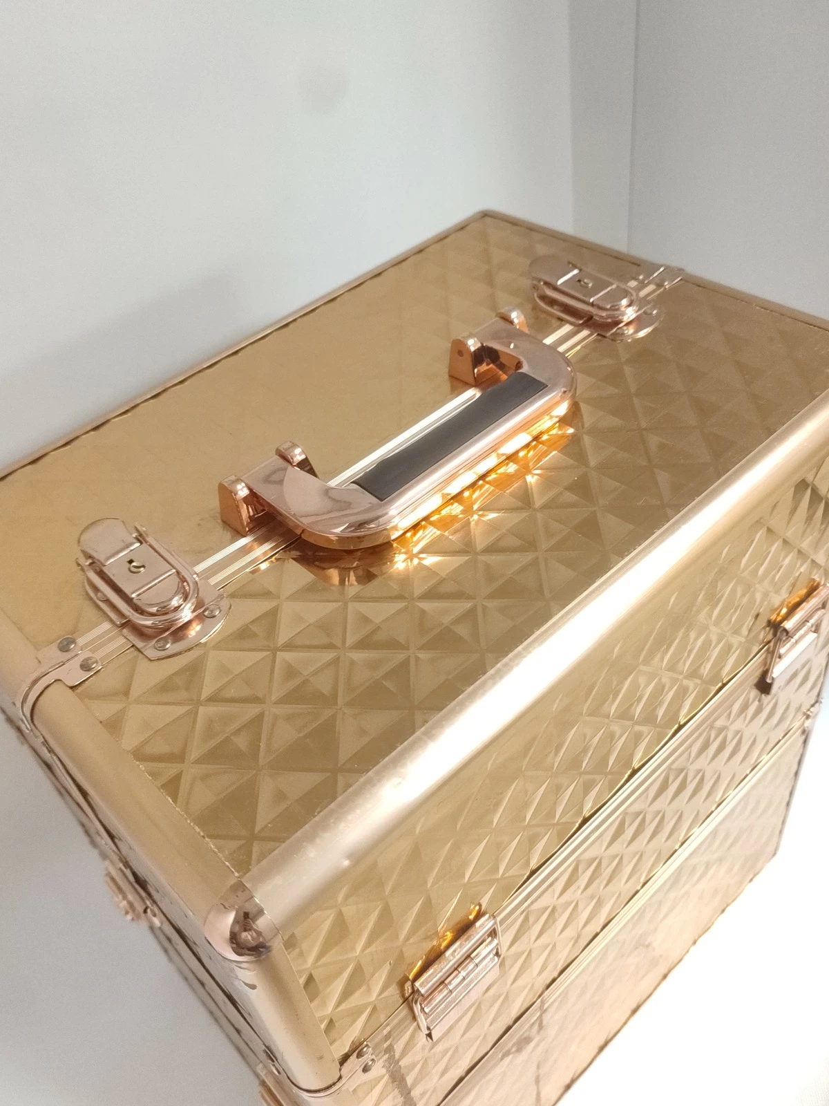 kuferek-na-kosmetyki-marka-129369-738685