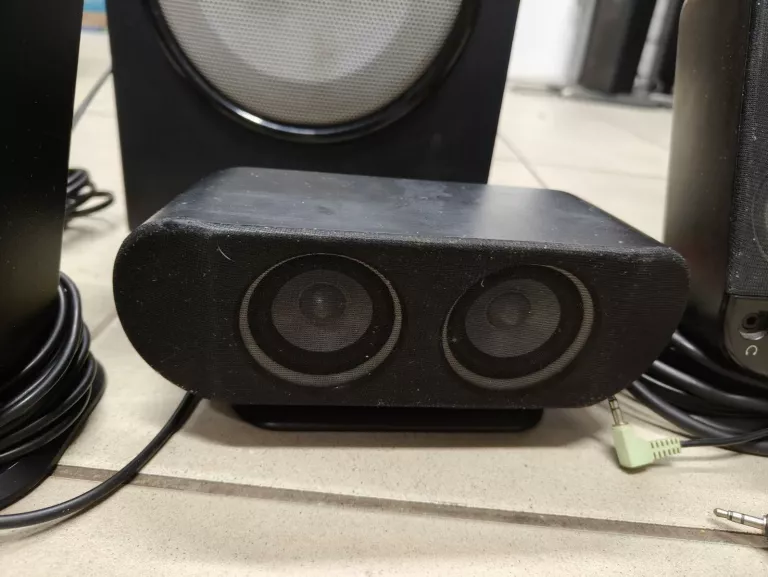 glosniki-logitech-x-530-zestaw-51-stan-11323-2