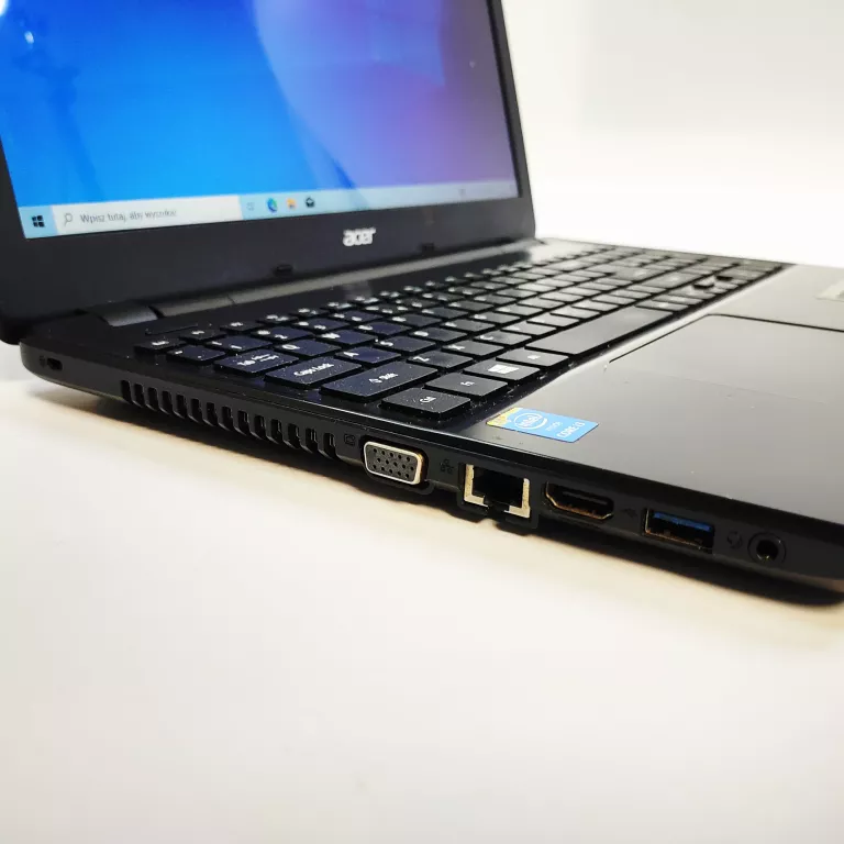 LAPTOP ACER ASPIRE E15 E5-571-39EG OPIS