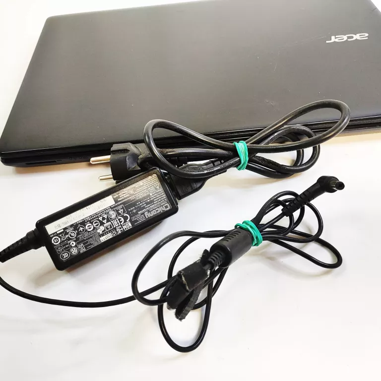 LAPTOP ACER ASPIRE E15 E5-571-39EG OPIS