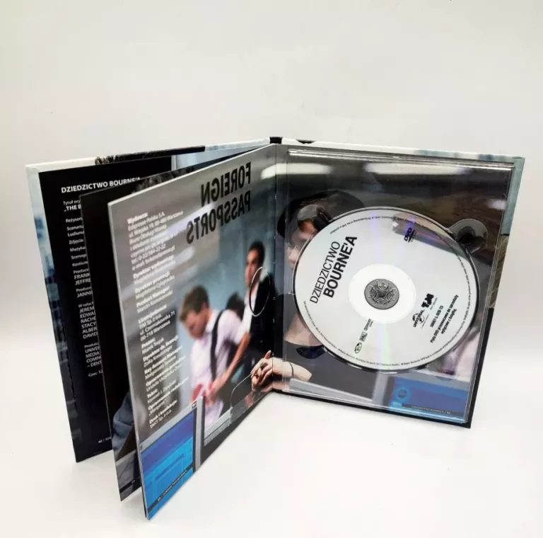 FILM DVD I KSIĄŻKA DZIEDZICTWO BOURNE'A