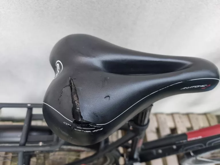 ROWER FOCUS AVENTURA RAMA ROZM.M KOŁA 28"