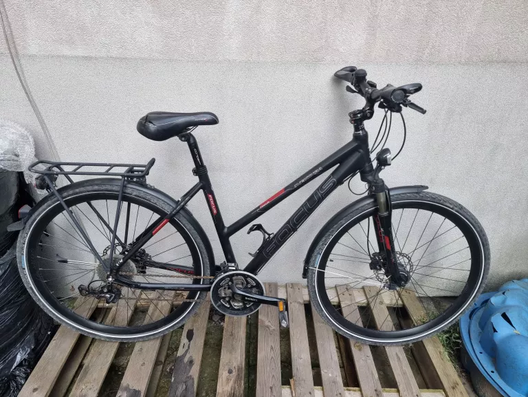 ROWER FOCUS AVENTURA RAMA ROZM.M KOŁA 28"