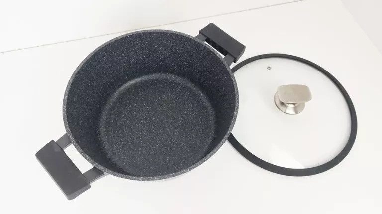 GARNEK ZWIEGER BLACK STONE 28CM 5,5L