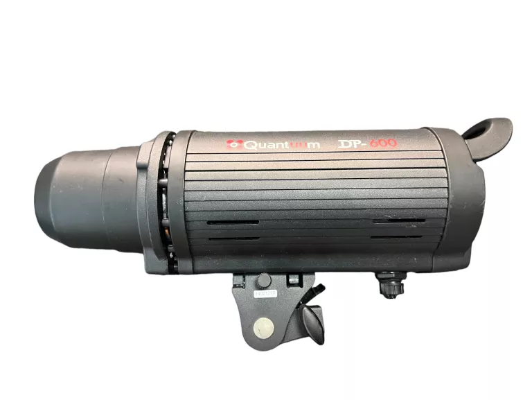 LAMPA QUANTUUM DP-600