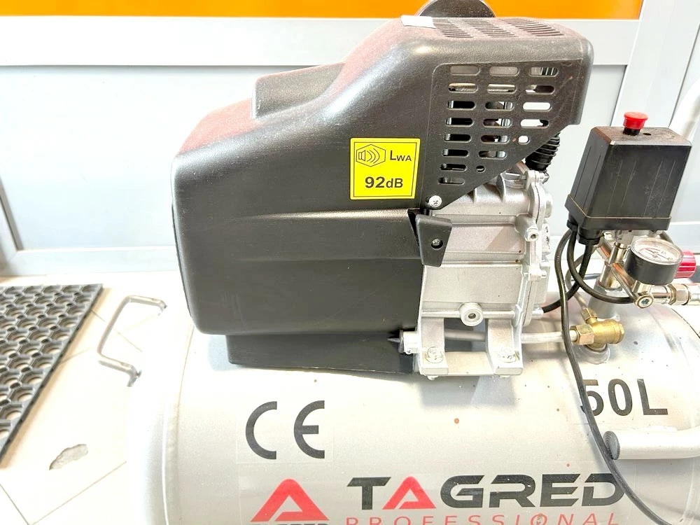 kompresor-olejowy-tagred-ta301n-50l-ean-gtin-0642613558655