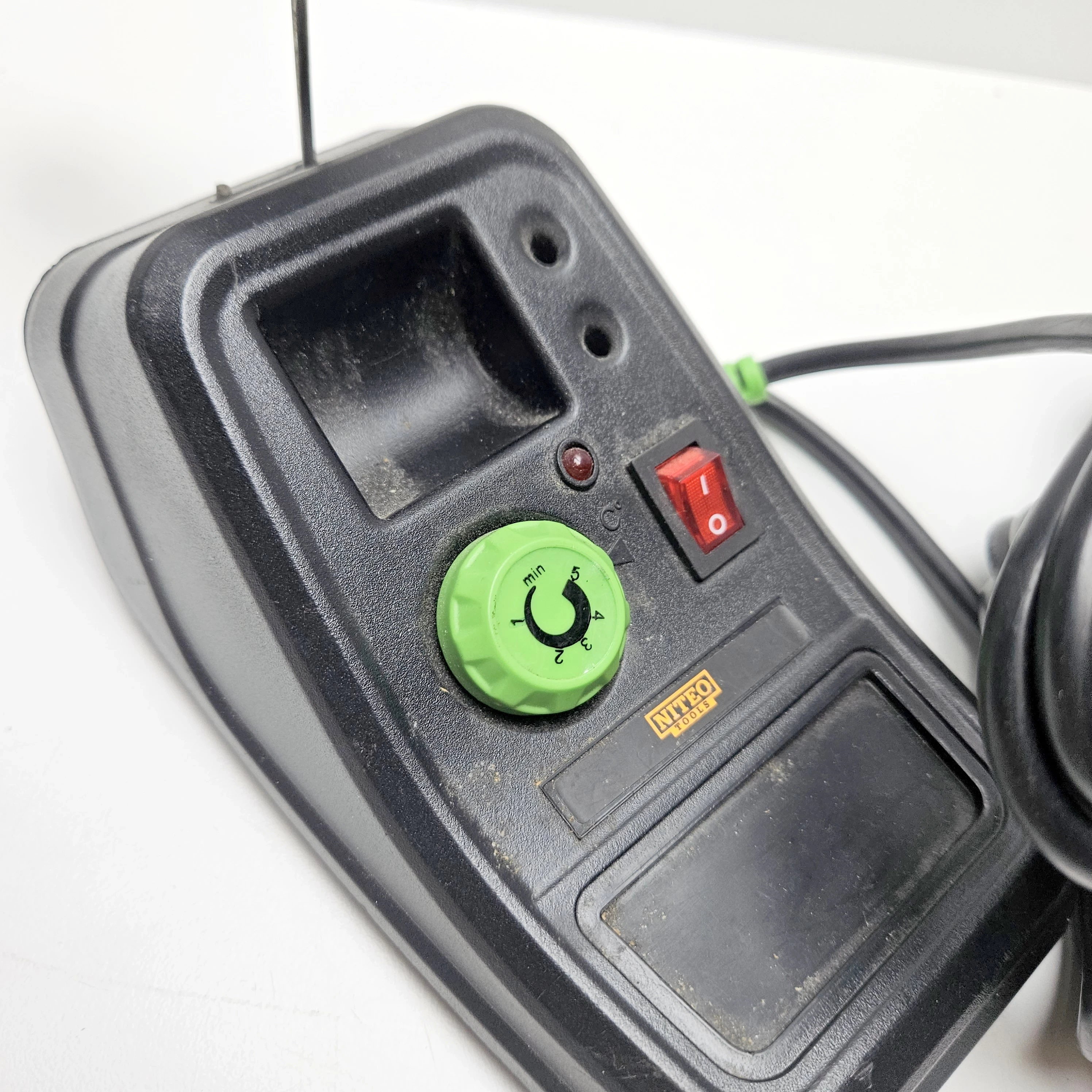 stacja-lutownica-niteo-tools-ean-gtin-0757512301810