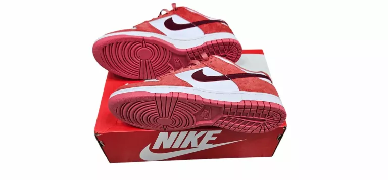 BUTY W NIKE DUNK LOW VDAY FQ7056 100 R 41