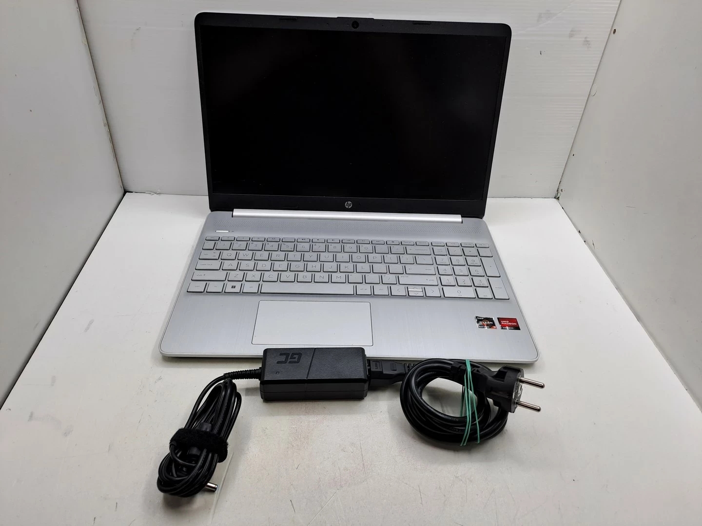 laptop-hp-15s-eq2470nw-amd-ryzen-5000-series-3-500gb-ssd-8gb-ram-zielony-rynek-18-sj-wloclawek