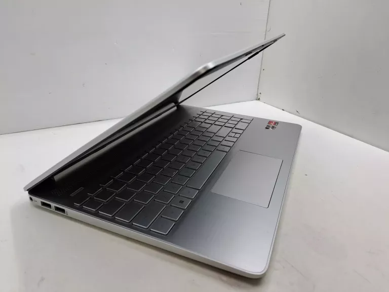 LAPTOP HP 15S-EQ2470NW (AMD RYZEN 5000 SERIES 3, 500GB SSD, 8GB RAM)