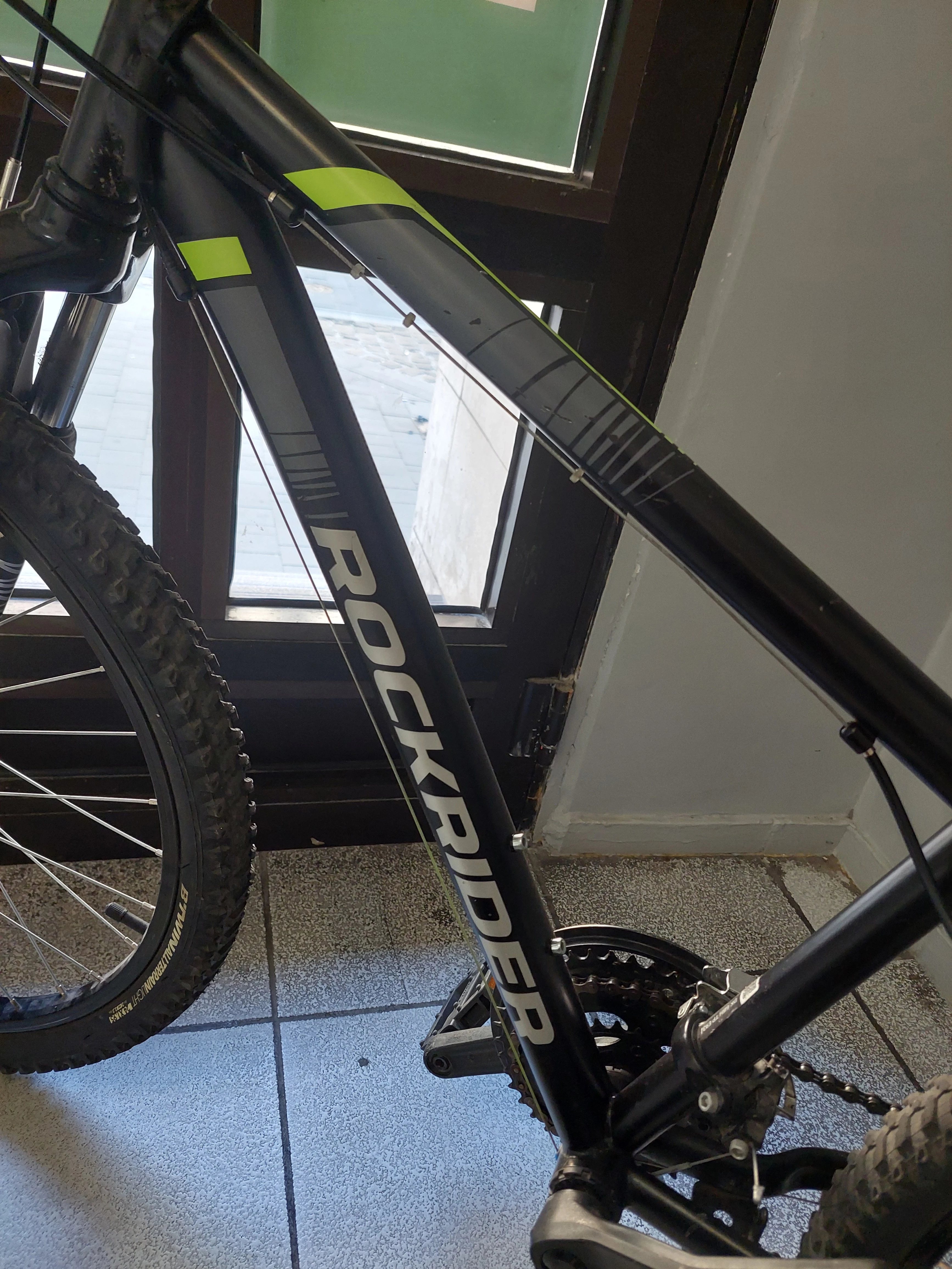 rower-rocrider-st500-trail-kola-24-cale-rozmiar-ramy-129290-26