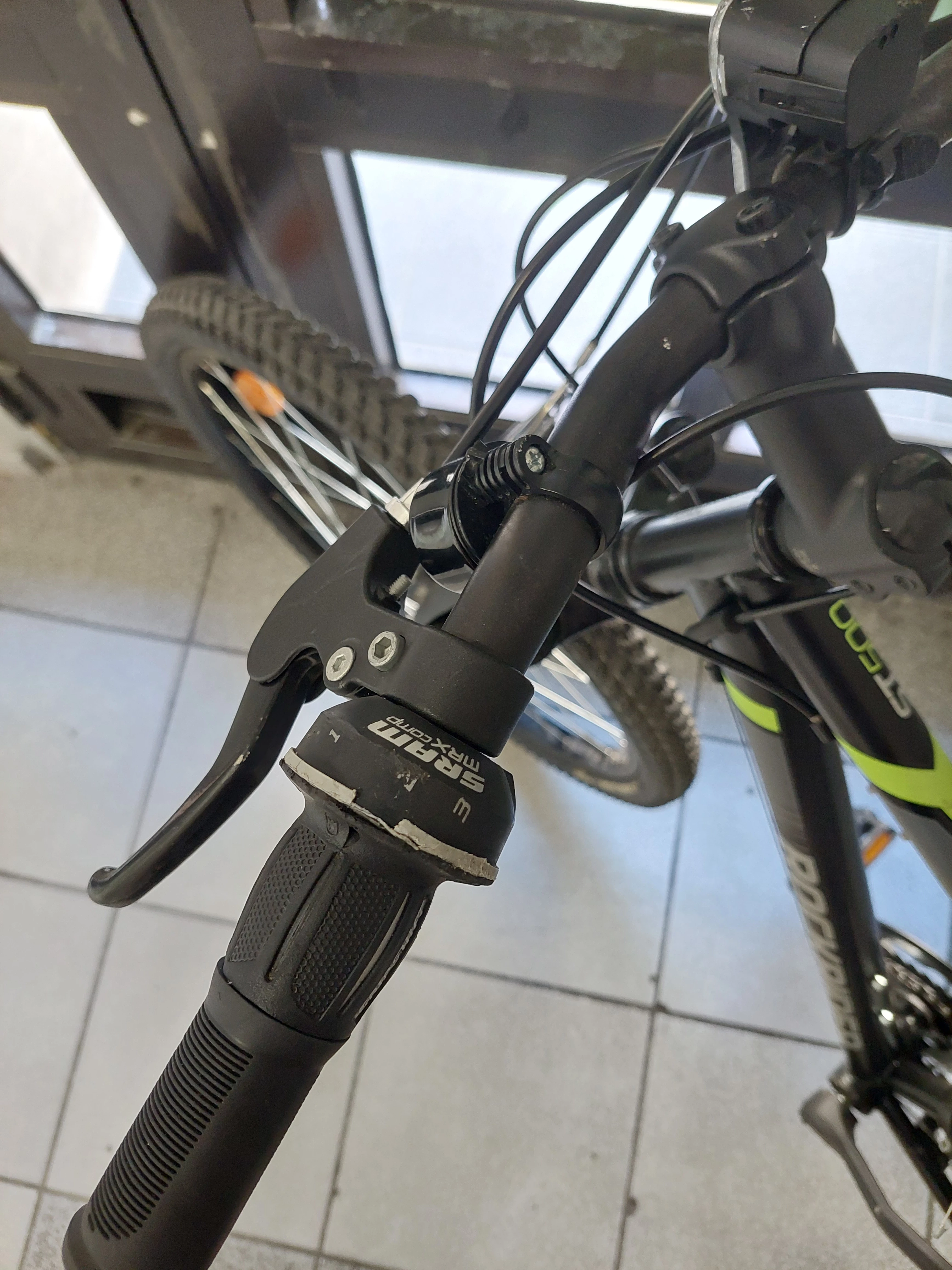 rower-rocrider-st500-trail-kola-24-cale-liczba-biegow-18