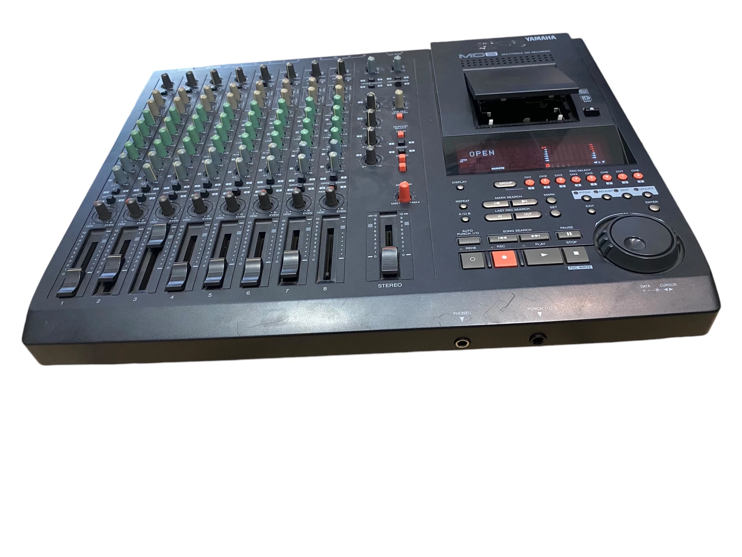 wielosciezkowy-rejestrator-minidyskowy-yamaha-md8-ean-gtin-4515260027538