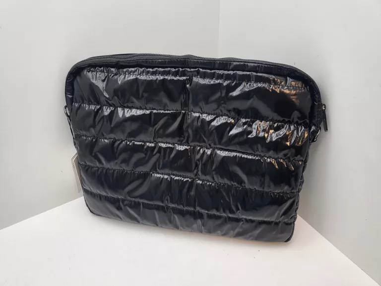 TORBA DAMSKA NA LAPTOP MONNARI-FEMESTAGE BAG4930-020 CZARNA BŁYSZCZĄCA