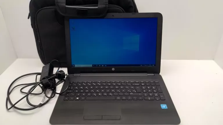 LAPTOP HP 250 G5 15,6 /4 GB RAM/ INTEL CELERON N3060