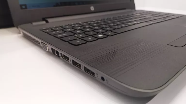 LAPTOP HP 250 G5 15,6 /4 GB RAM/ INTEL CELERON N3060
