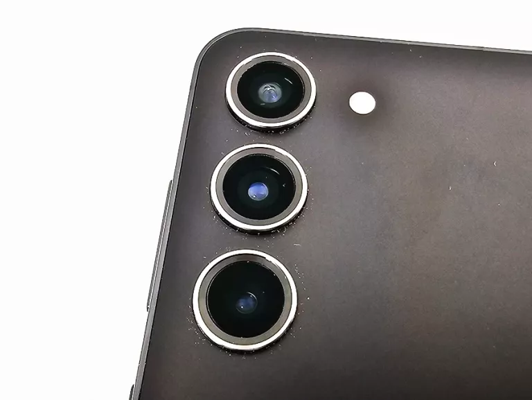 TELEFON SAMSUNG GALAXY S23 8GB / 128GB + PUDEŁKO (NIE Z SIECI)