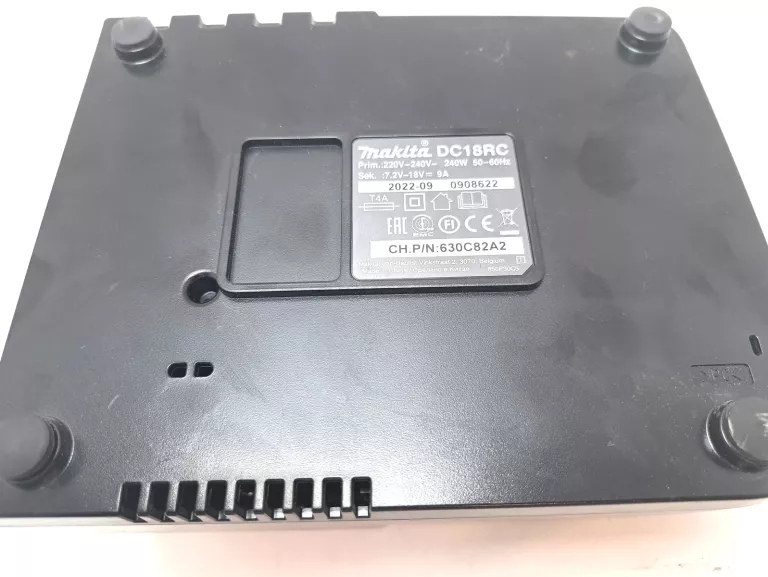 ZESTAW MAKITA DHR242 2*5AH 18V ŁAD + SKRZYNIA QUBRICK