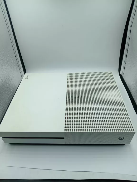 XBOX ONE S 1681 500 GB PAD I KABEL USZKODZONE HDMI