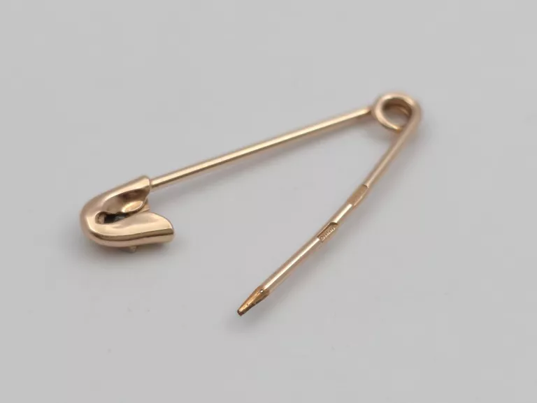ZŁOTA BROSZKA AGRAFKA - 585 14K 0,73G
