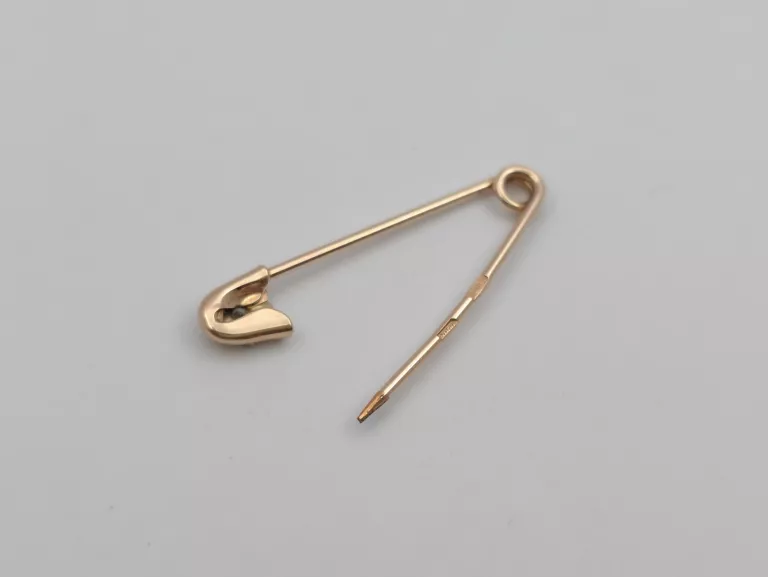 ZŁOTA BROSZKA AGRAFKA - 585 14K 0,73G
