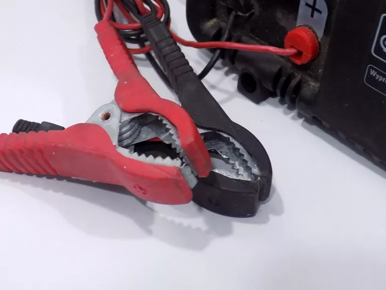 prostownik-ladowarka-kukla-12v-10a-bk1210-waga-produktu-z-opakowaniem-jednostkowym-1500