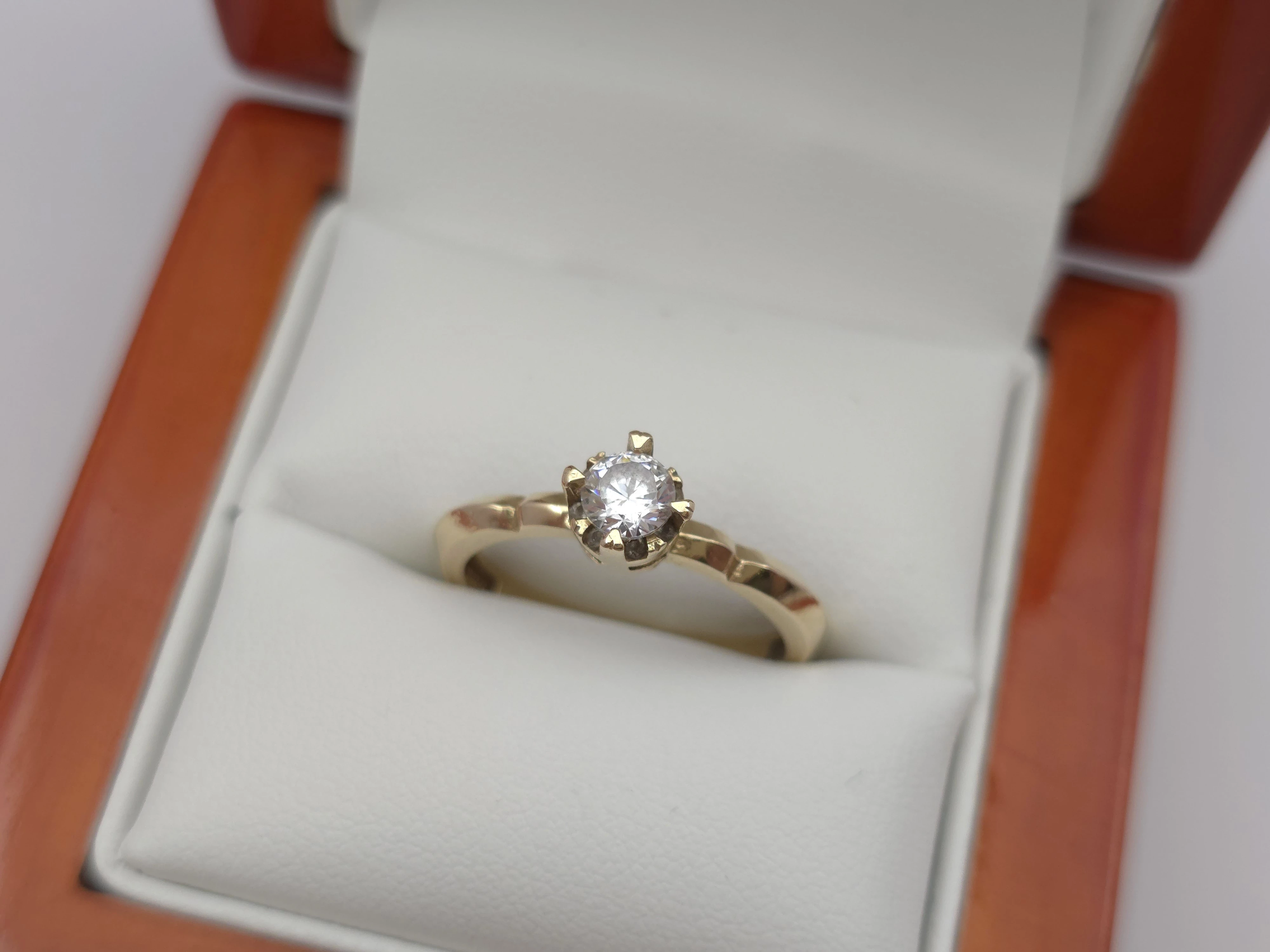 zloty-pierscionek-z-cyrkonia-585-14k-r14-235g-marka-248811-958954