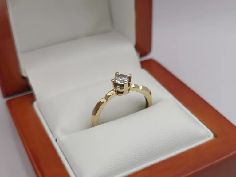 zloty-pierscionek-z-cyrkonia-585-14k-r14-235g-rodzaj-2205-2