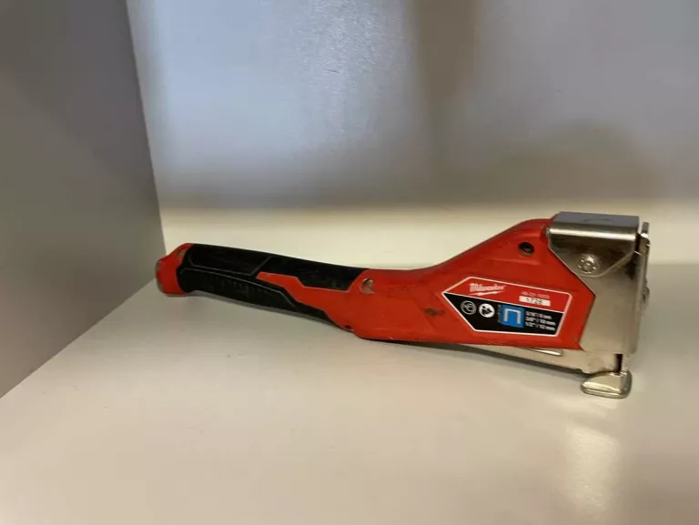 zszywacz-mlotkowy-milwaukee-48-22-1020-stan-11323-2