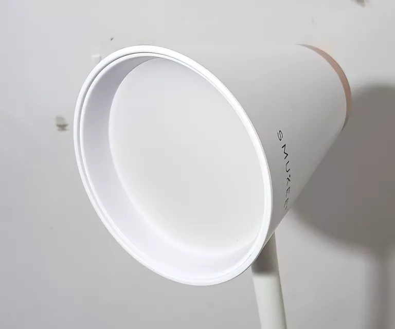 LAMPKA BIURKOWA SMUKEE BIAŁA