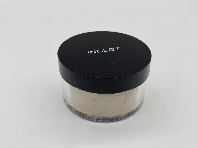 WYGŁADZAJĄCO-ROZŚWIETLAJĄCY PUDER SYPKI 01 INGLOT