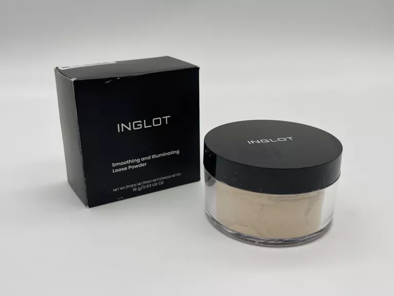 WYGŁADZAJĄCO-ROZŚWIETLAJĄCY PUDER SYPKI 01 INGLOT