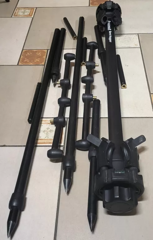 STANOWISKO KARPIOWE ANACONDA BENT HOPPER POD+POKROWIEC