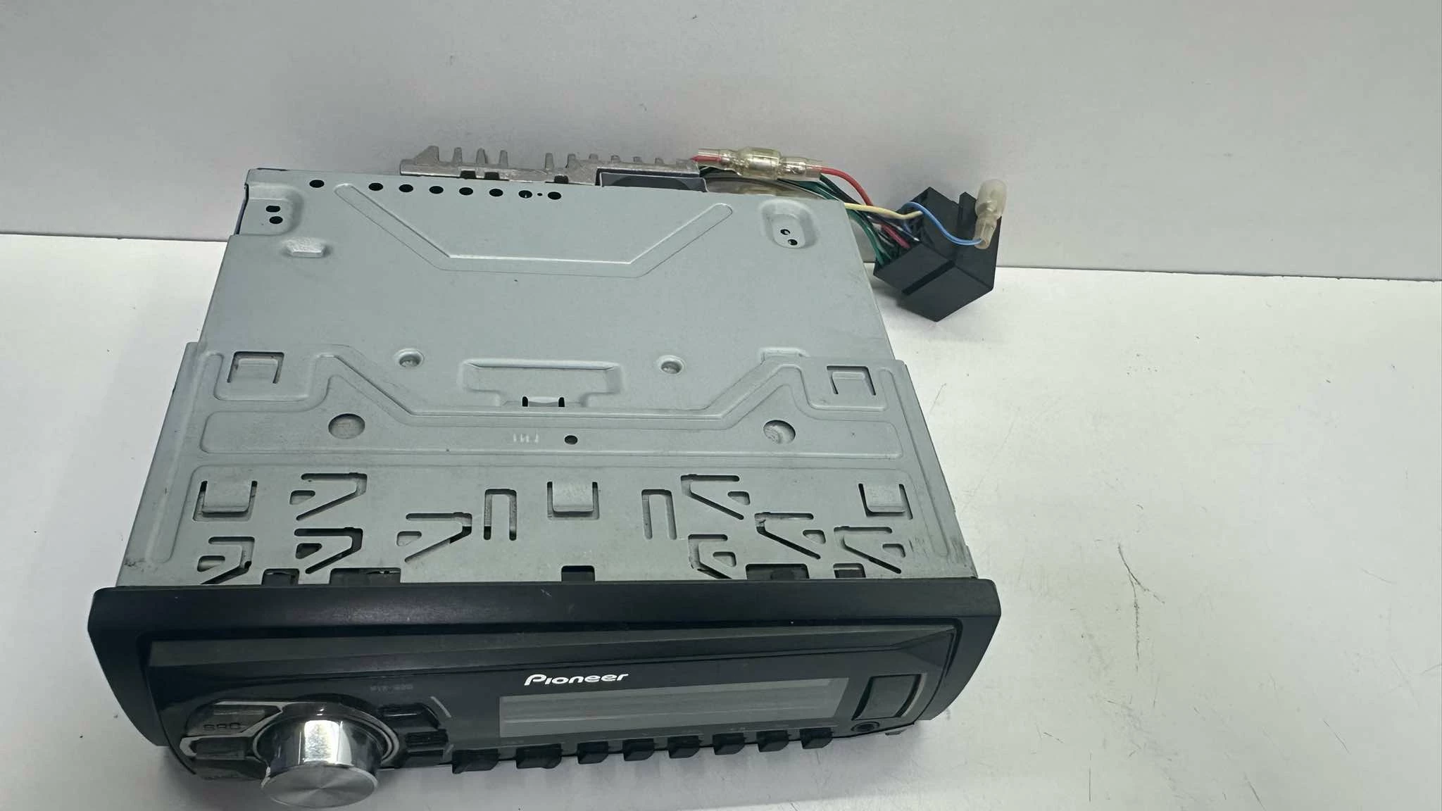 radio-samochodowe-pioneer-mvh-160ui-rodzaje-odtwarzanych-nosnikow-205774-16