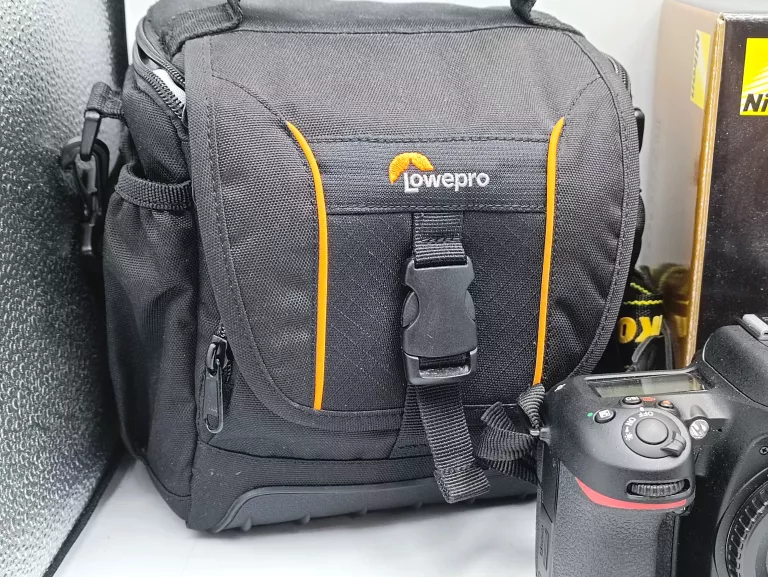 LUSTRZANKA NIKON D7500 BODY