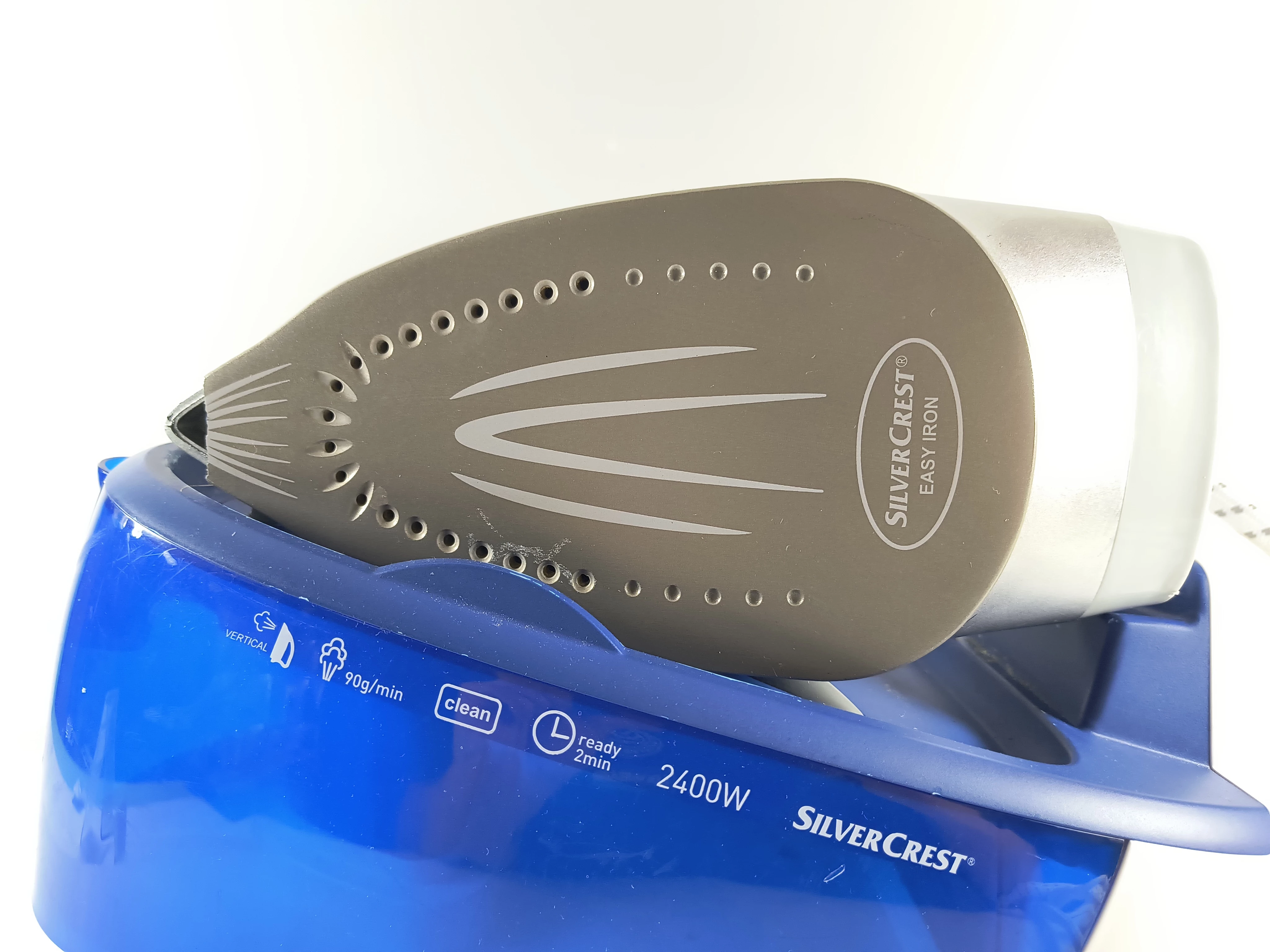 stacja-parowa-zelazko-silvercrest-sdbs-2400-a1-bn-kolor-dominujacy-129357-5