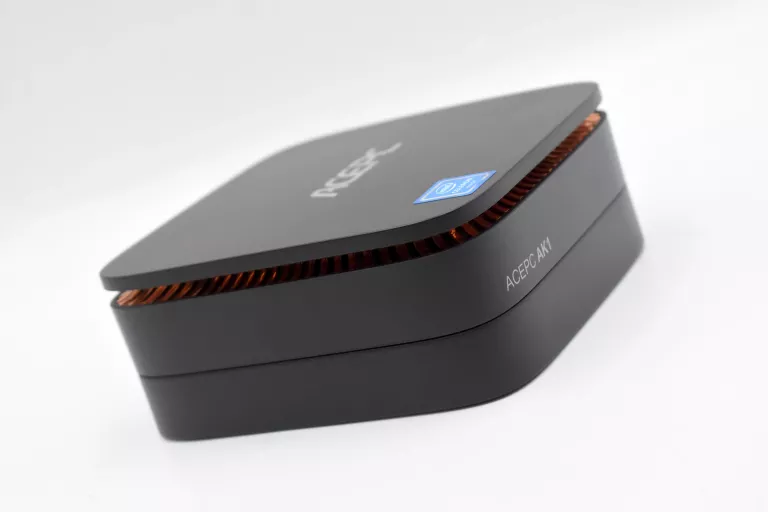 ACEPC AK1 MINI-PC WINDOWS 10  INTEL APOLLO/ 8 GB RAM/120 GB SSD