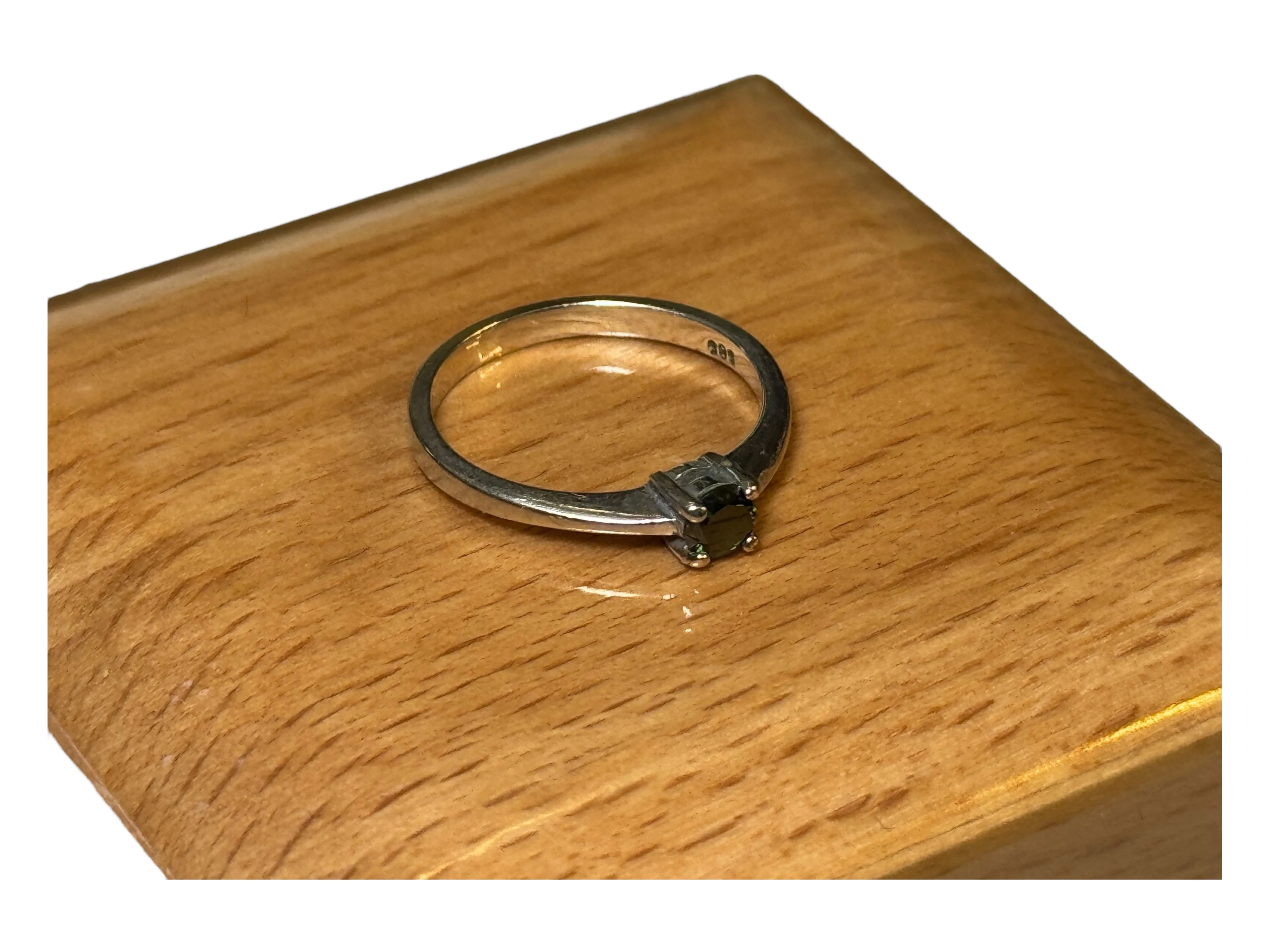 zloty-pierscionek-proby-585-rozmiar-11-biale-zloto-rodzaj-2205-16