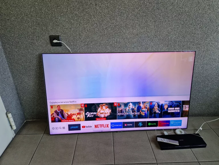 TELEWIZOR SAMSUNG QE55Q7FAMT PILOT PUD