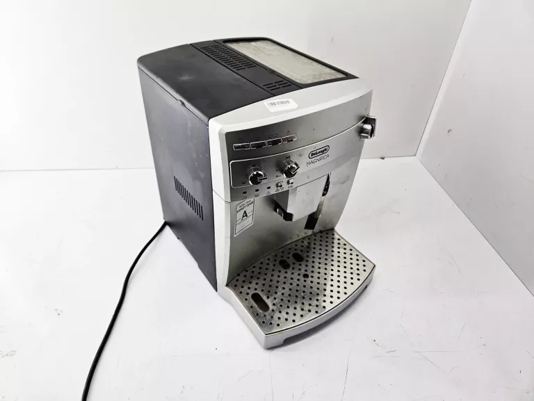 EKSPRES DO KAWY DELONGHI MAGNIFICA ESAM03.120.S