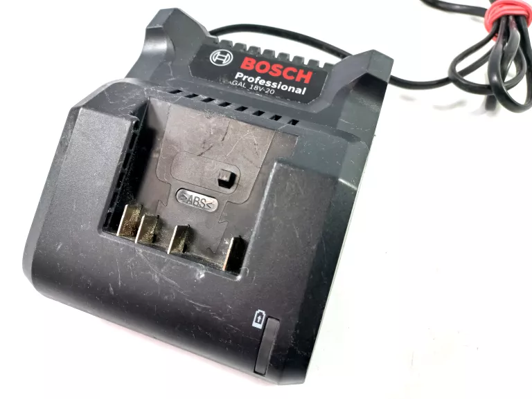 ŁADOWARKA BOSCH 14,4/18V GAL 18V-20